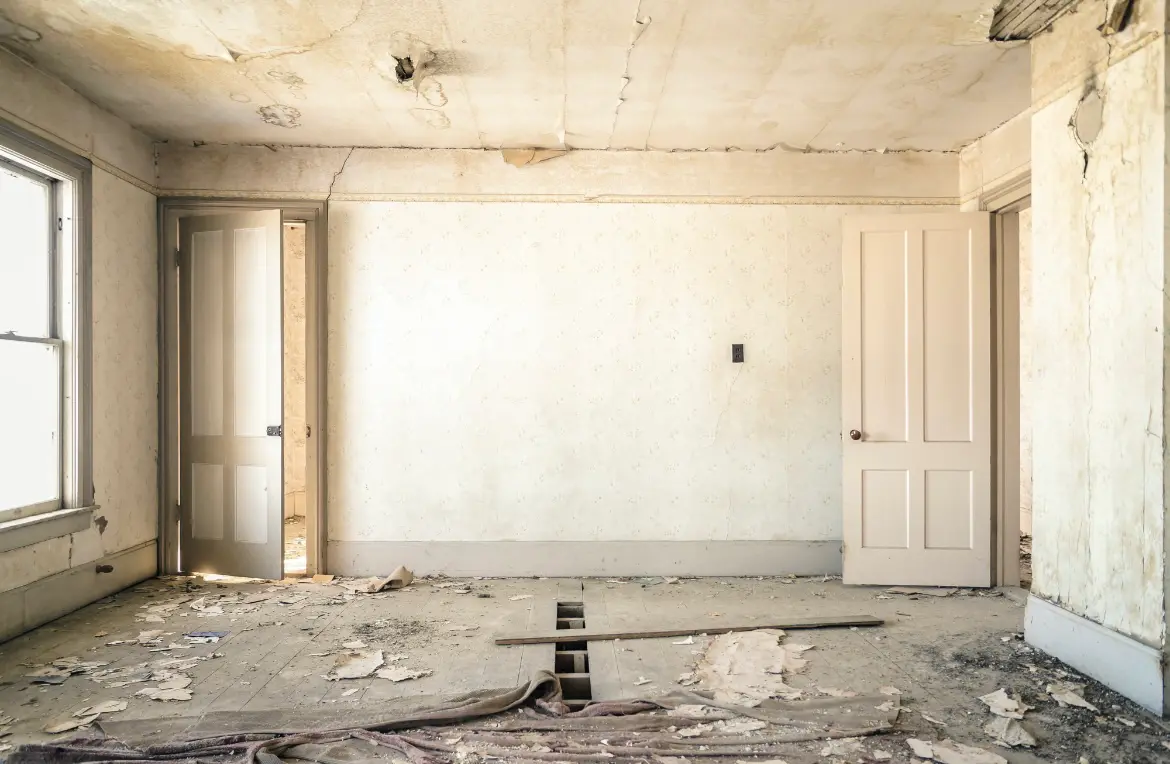 Waste disposal crew managing a cleanout project in Bunker Hill Village